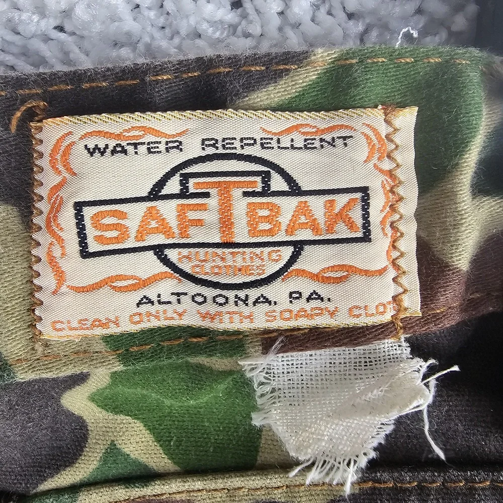 Vintage 70s Saftbak Water Repellent Frogskin Duck Camo Pants 42x31 Hunting USA